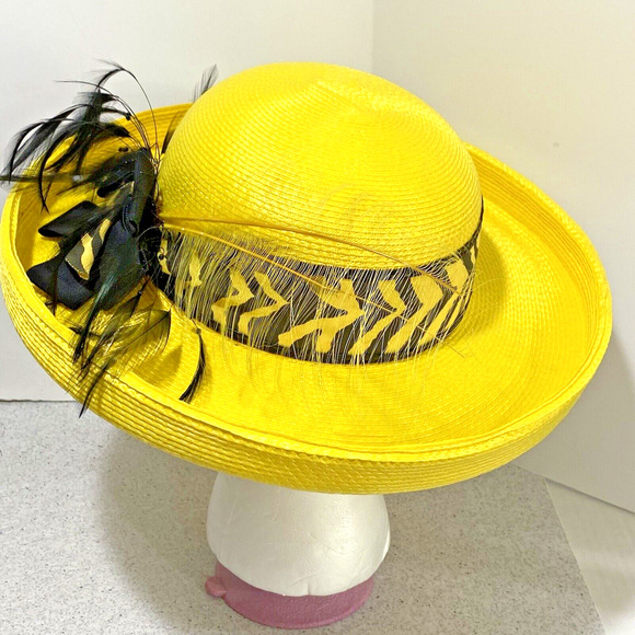 Vintage 80's Yellow & Black Deborah New York Straw Sun Hat Wide Brim w/ Feathers - Picture 3 of 9